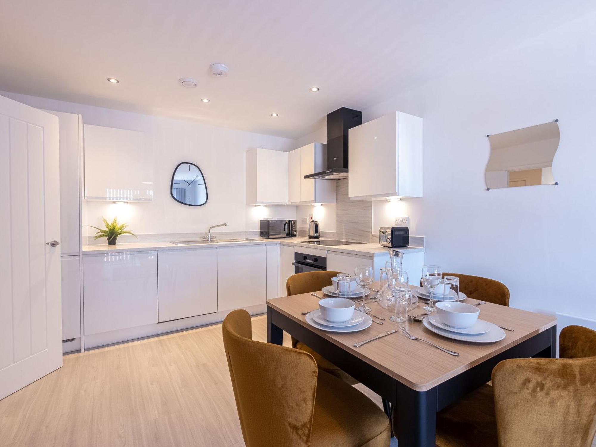 Pristine 1 And 2 Bedroom Apartments Near Business District By Belvilla Birmingham Eksteriør billede